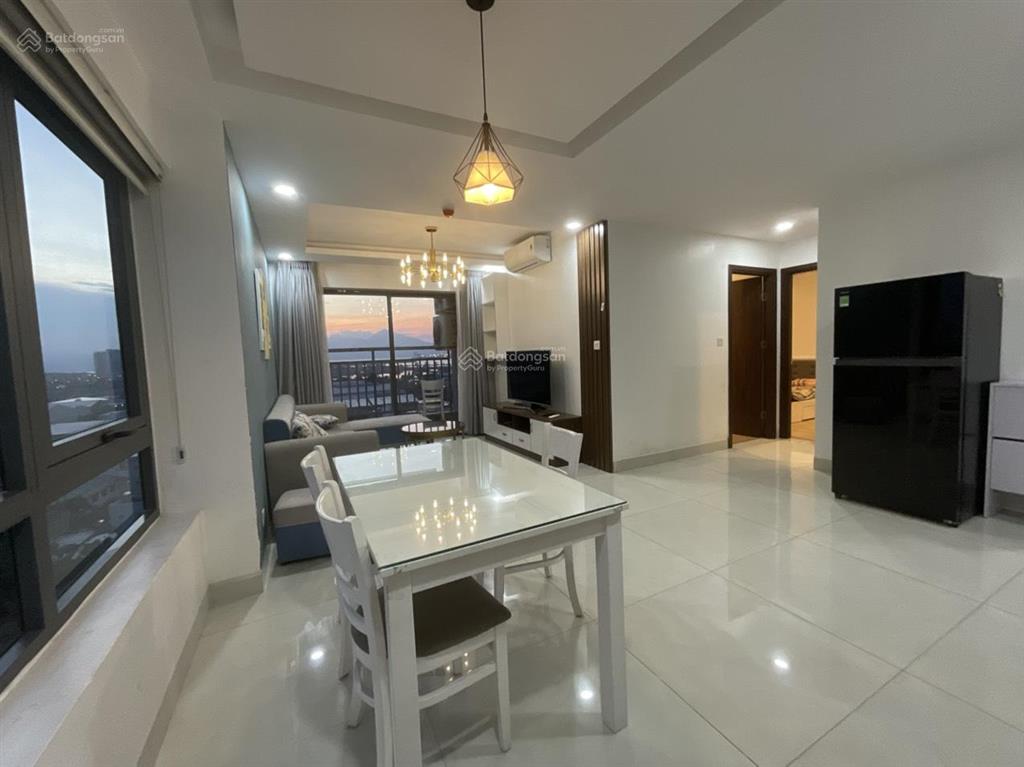 Bán căn hộ 2 phòng ngủ tại chung cư sơn trà ocean view đã có sẵn sổ hồng lâu dài
