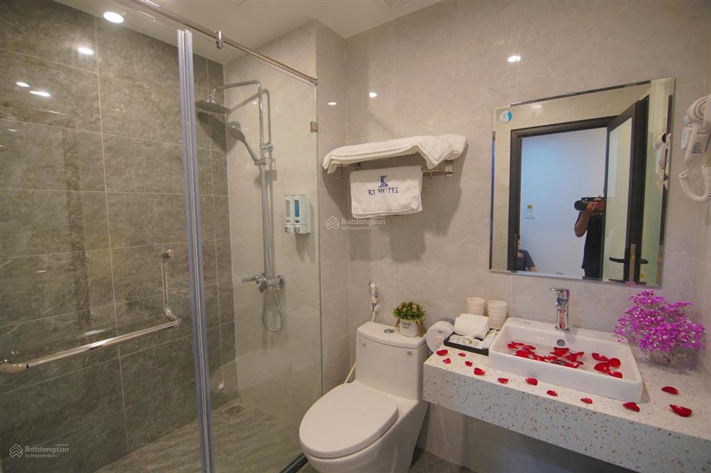 Bán khách sạn 15 phòng rẻ nhất thị trường mặt trục huyết mạch hạ long sở hữu lâu dài khai thác ngay