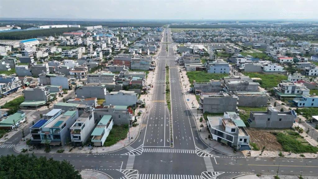 Cần bán 125m2 tđc lộc an  bình sơn vị trí đẹp, giá đầu tư