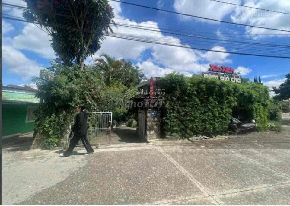 Bán đất biệt thự cô giang, đà lạt góc 3 mặt tiền, giá tốt, gần nhà ga.  0901 844 ***