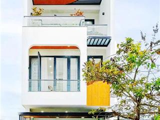 Chính chủ muốn bán nhà 3 tầng  dt 70m gía 11,2 tỷ  an thượng 17  view thoáng mát  sổ hoàn công