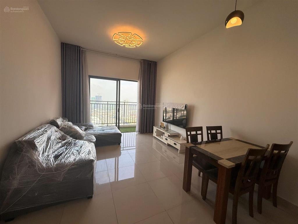 Trống sẵn căn 3 phòng ngủ 89m2, giá ốc 20 triệu, nội thất đầy đủ. giá 20 triệu. tại the sun avenue