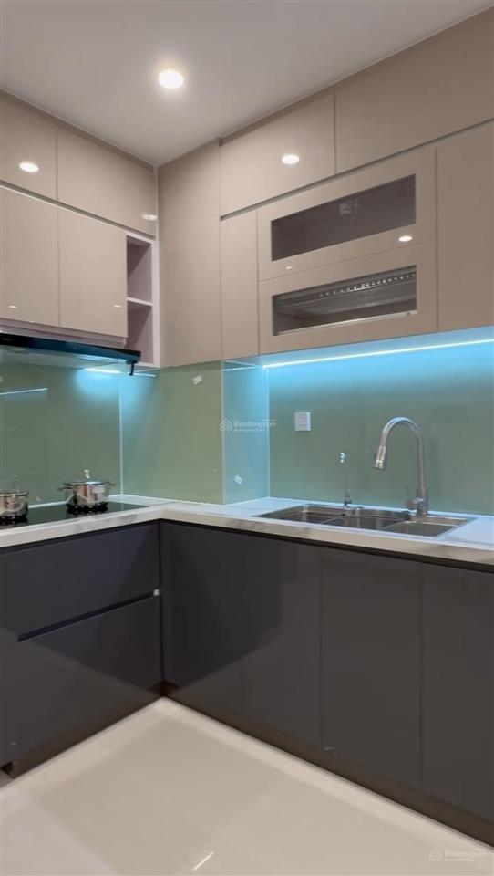 Em là chính chủ bán căn 3pn2wc 81m2 tại khu origami vinhomes giá 3.7 tỷ