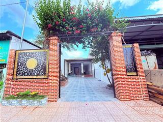 Bán nhà vườn giá rẻ chủ cắt lỗ sâu bán nhanh lấy vốn trả bank .nhà cực kỳ đẹp vừa ở vừa nghỉ dưỡng