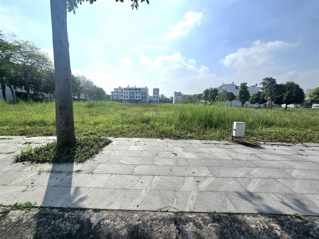 Bán đất ngộp khu đô thị five star . cần bán nhanh để trả bank. đất sổ hồng riêng công chứng ngay