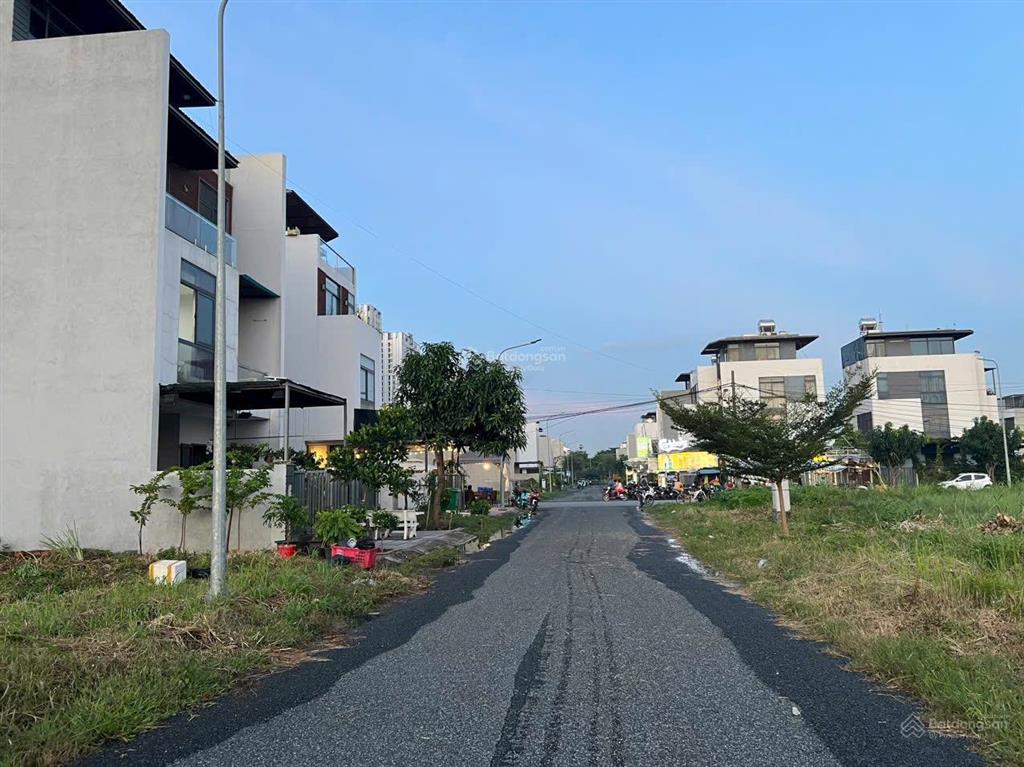 Hot! chính chủ gửi bán đất phú gia, dt 7x17m, khu đô thị cát lái, tp. hcm, giá chỉ từ 67tr/m2!