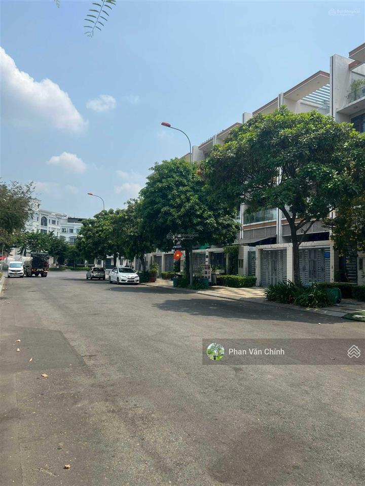 Duy nhất nhà vạn phúc (5x22) hoàn thiện thang máy, sổ hồng riêng đường 20m giá 19,6 tỉ tl