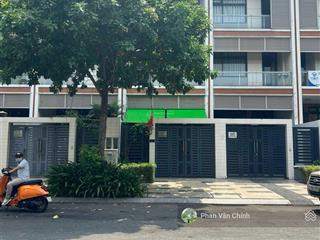 Duy nhất nhà vạn phúc (5x22) hoàn thiện thang máy, sổ hồng riêng đường 20m giá 19,6 tỉ tl
