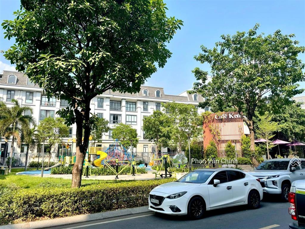Cho thuê nguyên tầng trệt nhà vạn phúc city sàn trống suốt làm văn phòng công ty giá 16 triệu