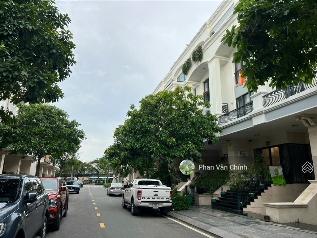 Bán nhà 5 tầng vạn phúc (9x20m = 180m2) hoàn thiện nội thất giá 34,2 tỷ