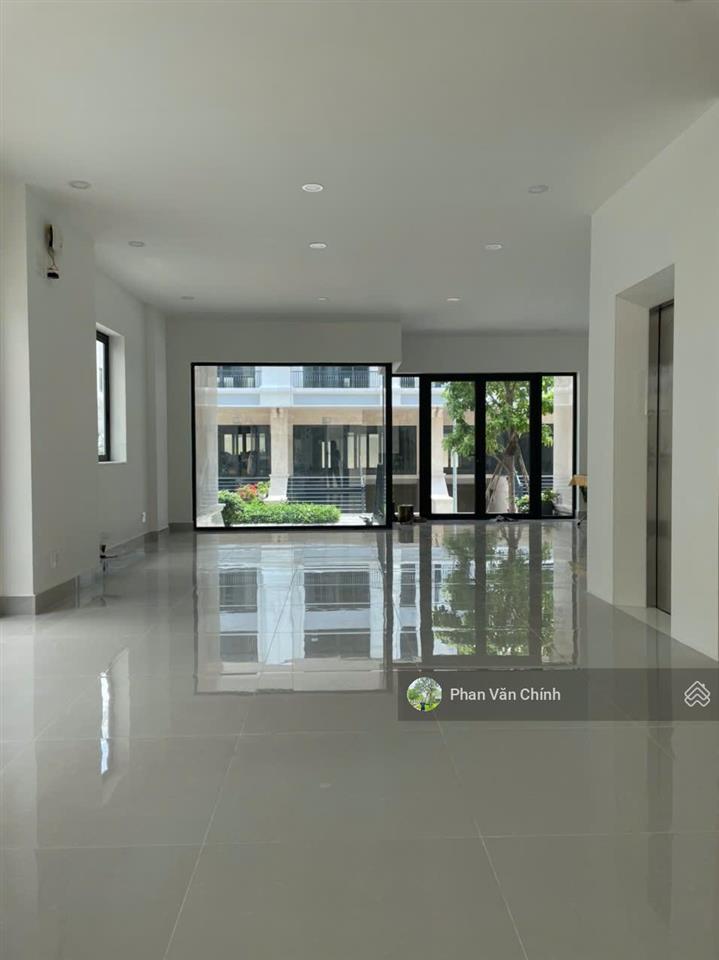 Bán nhà 5 tầng vạn phúc (9x20m = 180m2) hoàn thiện nội thất giá 34,2 tỷ