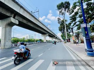 Nhà 3 tầng xây kiên cố ngay ga metro bình thái p.trường thọ 90m2(5x18m) đường rộng 10m có vỉa hè