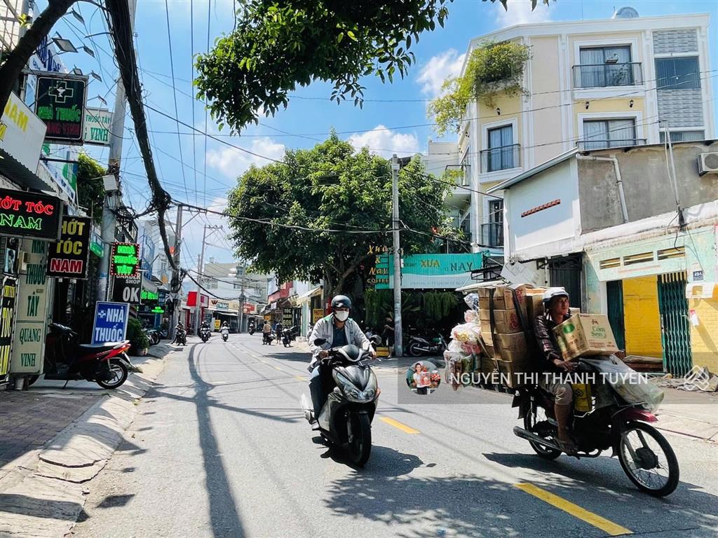 Mặt tiền 5 tầng mới toanh có thang máy ngay đ. kha vạn cân cạnh trường đại học cảnh sát gần 100m2