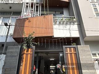 Gấp  nhà 3 tầng mới keng 2 mặt tiền trước sau đường số p. trường thọ, xe 7 chỗ ra vào thoải mái