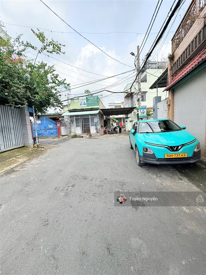 Ngộp bank  bán gấp nhà 2 mặt tiền diện tích sử dụng 350m2 ngang 6m, ô tô thông thích hợp xây chdv