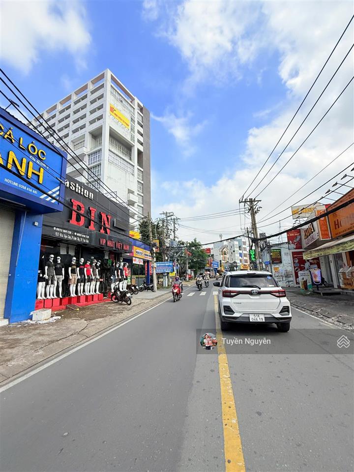 Bán gấp nhà ngay kha vạn cân, p.linh tây 600m2 gồm có 30 phòng tn 100tr/tháng gần đại học cảnh sát