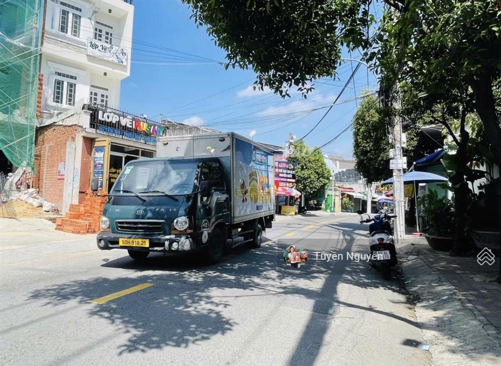 Bán gấp nhà ngay kha vạn cân, p.linh tây 600m2 gồm có 30 phòng tn 100tr/tháng gần đại học cảnh sát