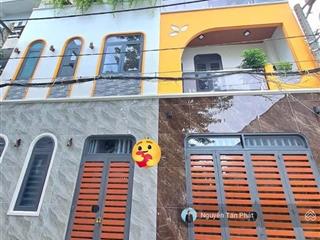 Nhà đẹp đường xe tải thông  bùi quang là ngay chợ phạm văn bạch  4pn, 4wc khép kín full nt, shr