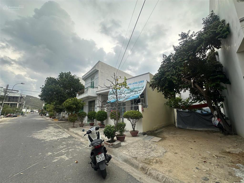Bán nhanh lô đất đẹp mặt đường bùi huy bích 4 tỷ 750 triệu