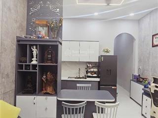 A410. bán nhà full nội thất hiện đại, view công viên  đất lành  2 tỷ 700