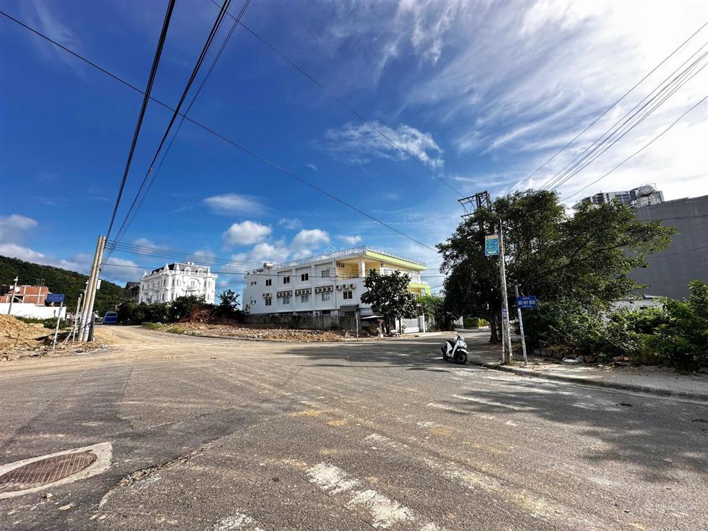 A941. bán 3 lô liền kề 212,4m  view biển khu biệt thự  22 tỷ 300 triệu