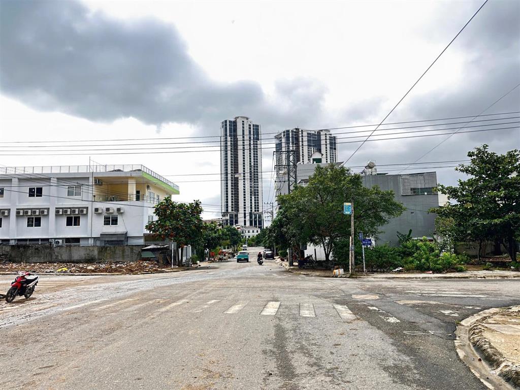 A941. bán 3 lô liền kề 212,4m  view biển khu biệt thự  22 tỷ 300 triệu