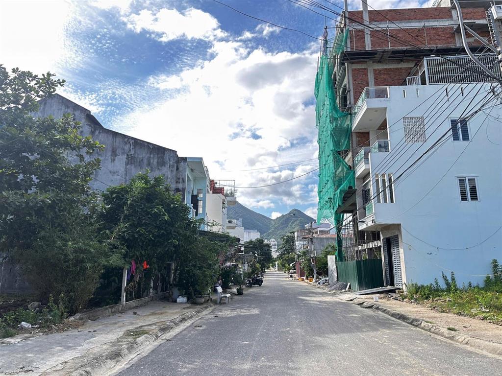 A941. bán 3 lô liền kề 212,4m  view biển khu biệt thự  22 tỷ 300 triệu