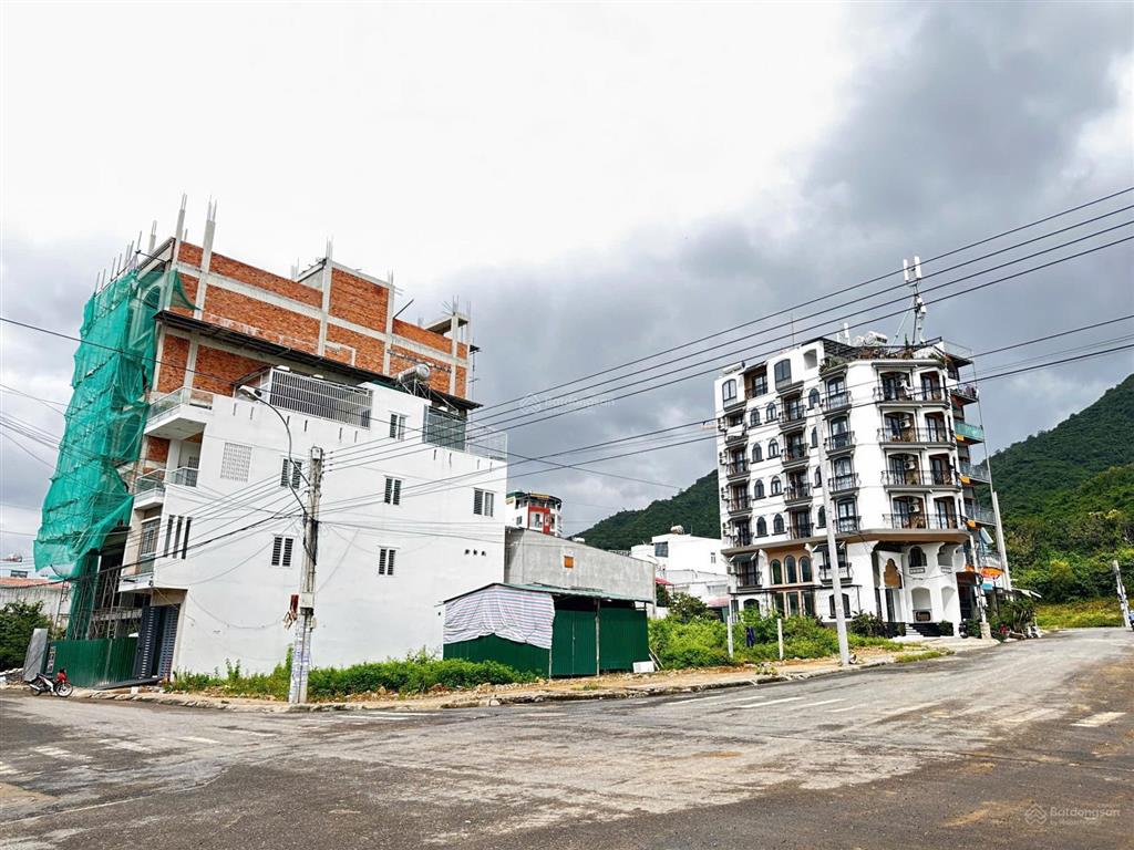 A941. bán 3 lô liền kề 212,4m  view biển khu biệt thự  22 tỷ 300 triệu