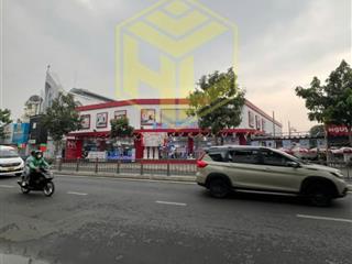 Cho thuê siêu phẩm 4 mặt tiền đường quang trung 40x55m, trống suốt có pccc vị trí có 1 0 2