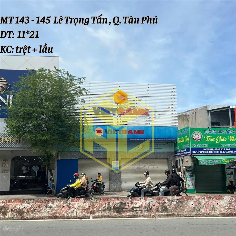 Siêu phẩm góc 2mt hoà bình 12m * 25m trệt + lầu trống suốt vị trí đẹp nhận diện thương hiệu tốt