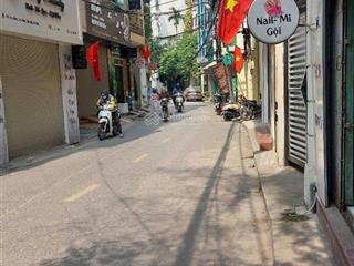 Ccmn 60m2 trung tâm cầu giấy nhà mới thang máy  10m ra phố giá 14.x tỷ  0964 558 ***