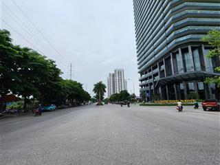 Bán đấ tây hồ  gần khu đô thị ciputra giá 18.x tỷ  0989 313 *** diện tích 100m mt 6,3m