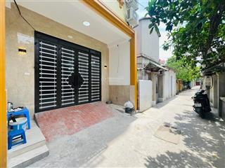 Chủ nợ bank bán chdv 102m,7 tầng tm ngõ thông ô tô dòng tiền 120 tr/thg,gần đh tài chính ngân hàng