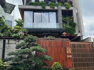 Bán biệt thự hồ bơi sân vườn. dt 223.8m2(11x20m), hđt 80tr/th ngay công viên cao đức lân. giá 54 tỷ