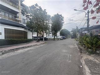 Đất 240m2(12x20m) chỉ 100tr/m2  đường trc nhà 15m  gần sông sg, gần công viên  gần tttm gigamall