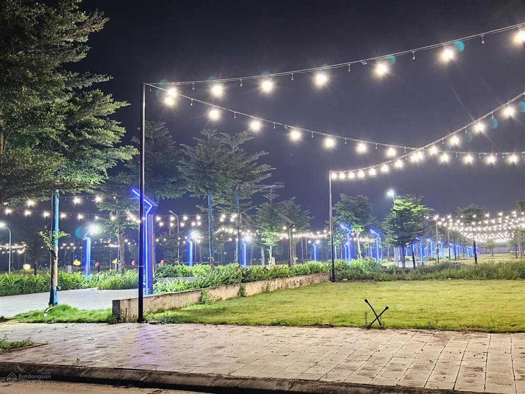 Nhanh, lô góc công viên 84m2. giá đầu tư chỉ 2,4 tỷ kđt rùa vàng city