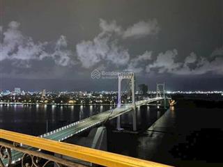 Chủ cần sang nhượng ch nằm ngay trung tâm đn view trực diện sông và thành phố