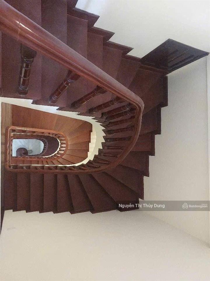 Bán nhà tô vĩnh diện lô góc 3 mặt ngõ oto tránh vỉa hè kdoanh tốt 98m2 mặt tiền 9.8m  0974 469 ***