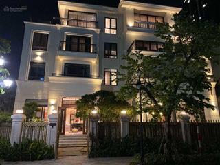 Cho thuê biệt thự victoria bason đầy đủ nội thất cao cấp ven sông quận 1