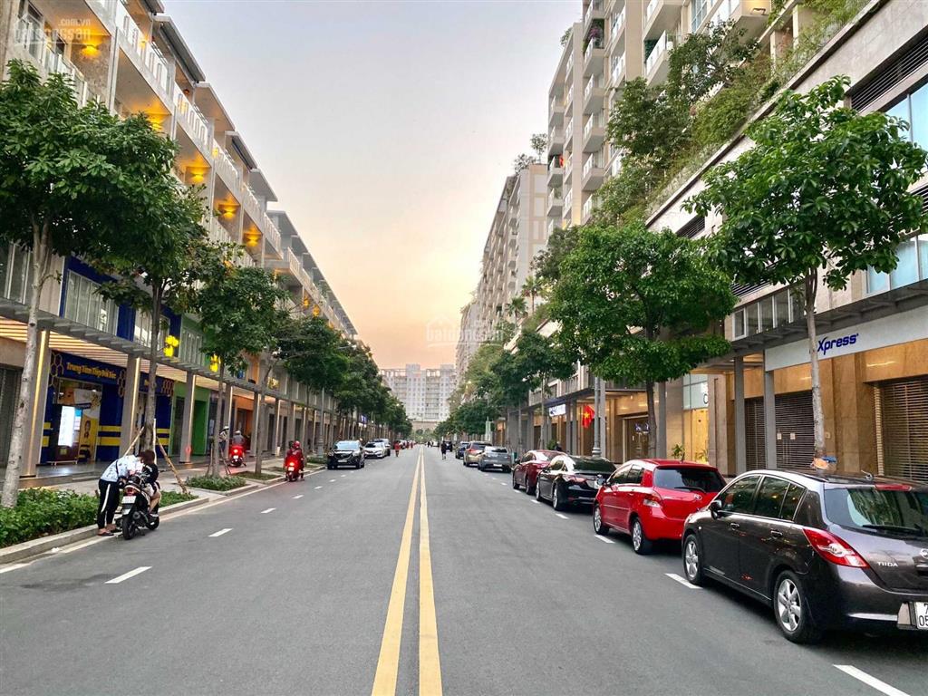 Bán tòa nhà căn góc 3 mặt tiền shophouse sala thủ thiêm. dtsd 880m2