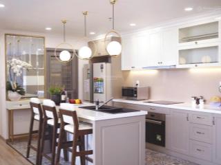 Bán 3pn chung cư hưng phúc nội thất cao cấp, view xịn kèm ô xe hơi giá 9,5 tỷ sổ hồng trao tay