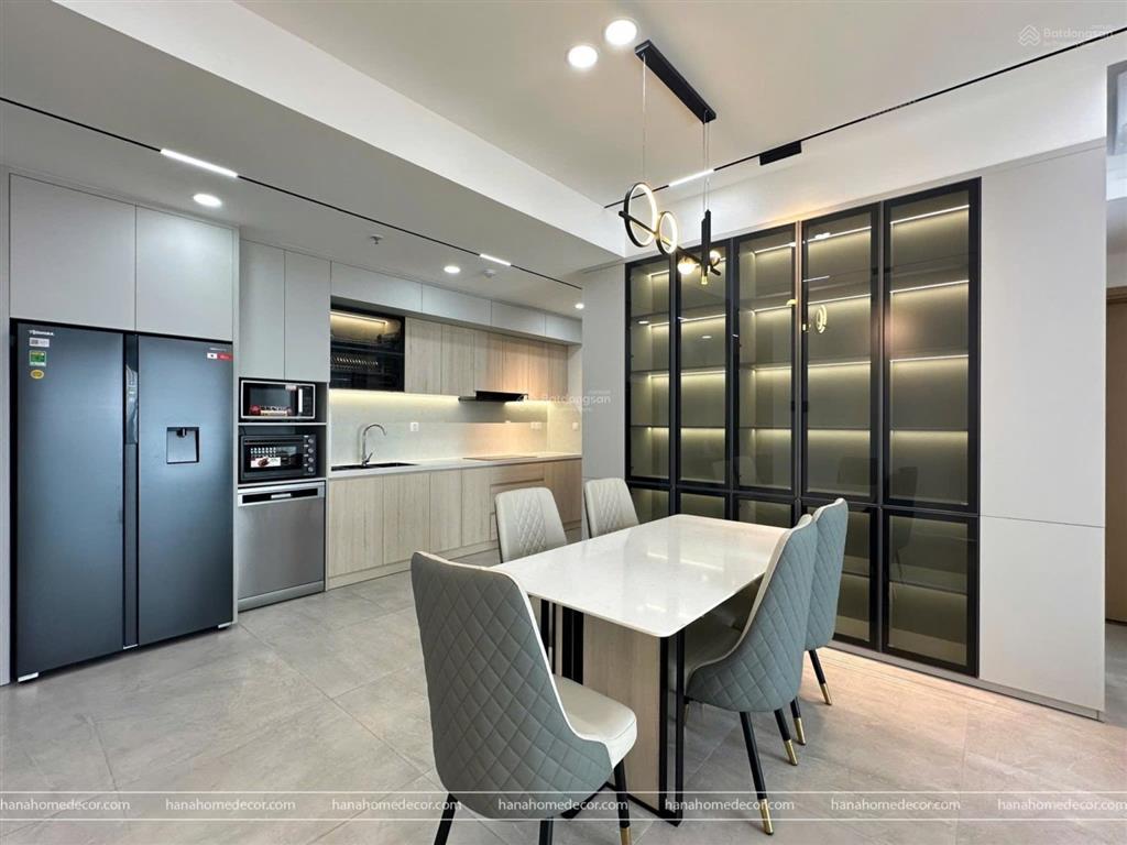 Giá cực tốt căn 3pn, 2wc nội thất cao cấp có ô xe hầm chung cư the antonia giá 12,3 tỷ all in.