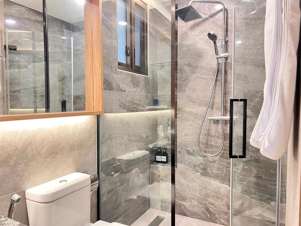 Căn hộ giá tốt midtown có 2pn, 2wc nội thất đầy đủ view thoáng mát giá 9 tỷ all in