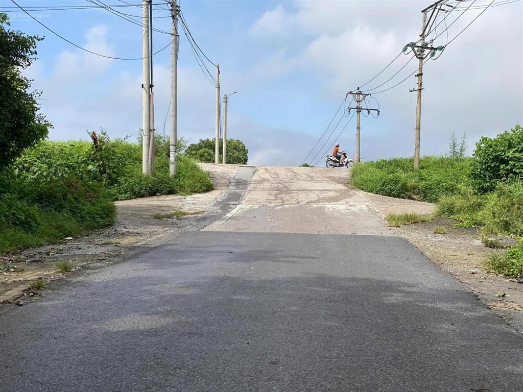 Bán 120m đất đấu giá mai châu đại mạch đông anh  vị trí đẹp gần cầu thượng cát