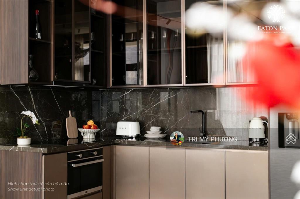 Eaton park  căn góc 2pn  tháp a5  tầng cao  view landmark  a5.2x.08  công chứng ngay