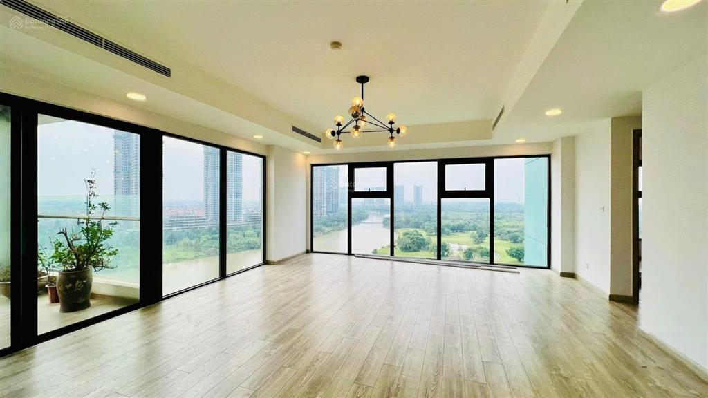 Ch tòa central lake 158m2 3pn 3vs tầng trung, căn góc view hồ thiên nga, giá 10.15tỷ bao phí