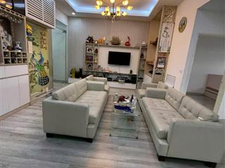 Chính chủ cần cho thuê gấp căn hộ full nội thất bao trọn gói chỉ 25tr/tháng.  0933 134 ***