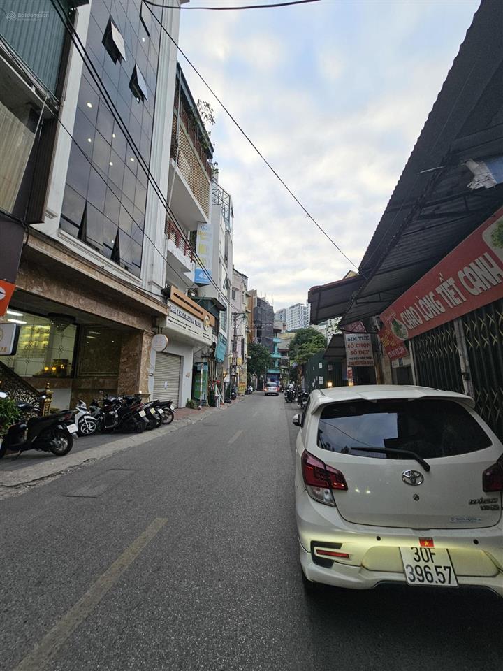 Cc bán nhà mặt phố hoàng ngân 70m2 lô góc 3 thoáng 5 tầng giá chỉ 23.9 tỷ