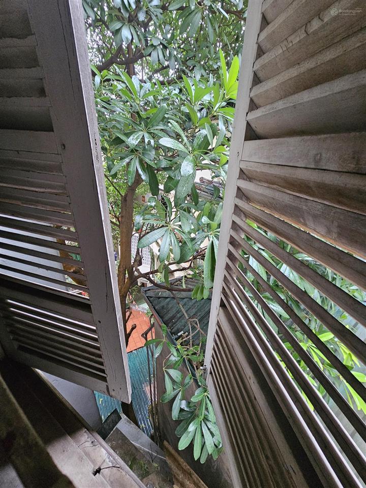 Chính chủ bán nhà mặt phố hoàng ngân 70m2 lô góc 5 tầng mt 5,5m giá 24,568 tỷ