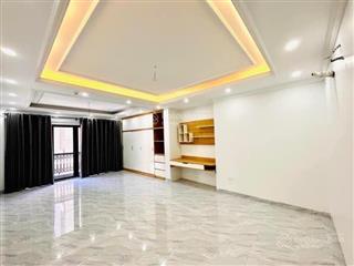 Bán tòa nhà văn phòng 220m2, 8 tầng, thang máy. chỉ nhỉnh 90 tỷ. 0983 064 ***